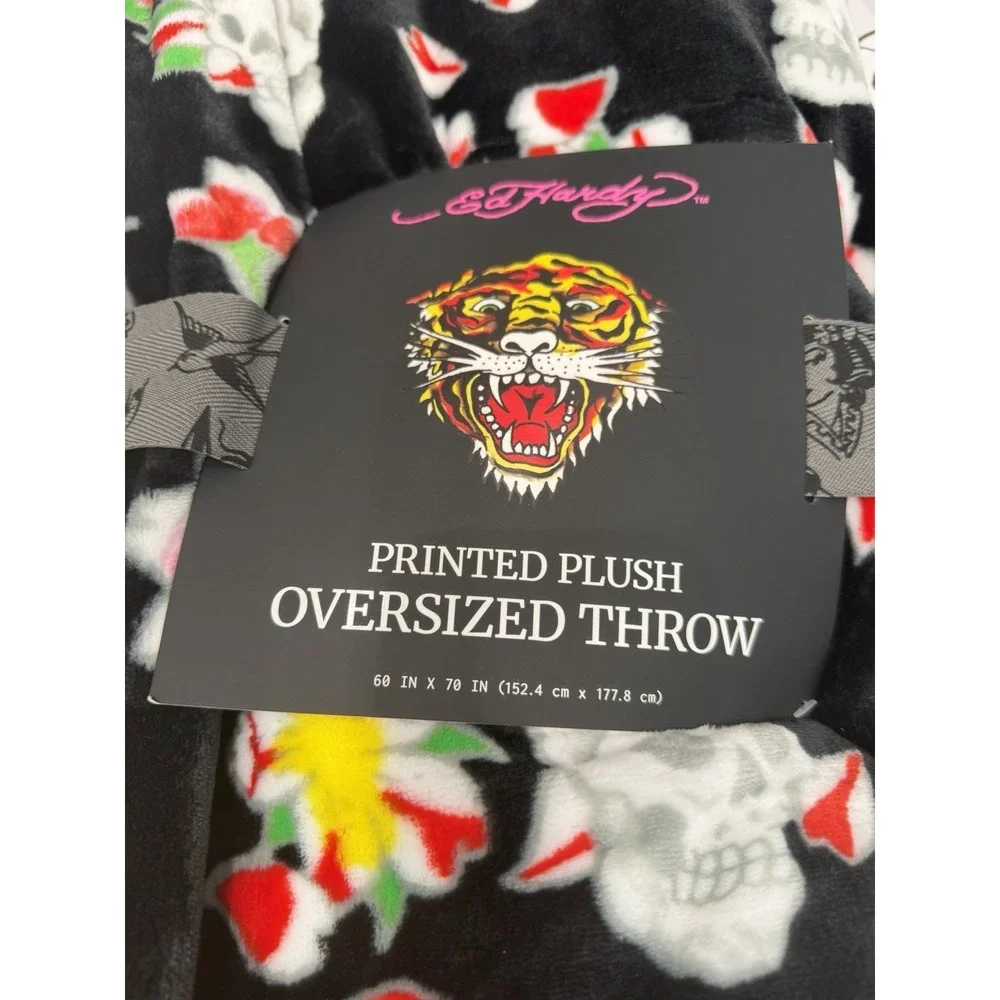 Ed Hardy Tattoo Printed Plush Oversized Throw Blanket  Skull  White NEW